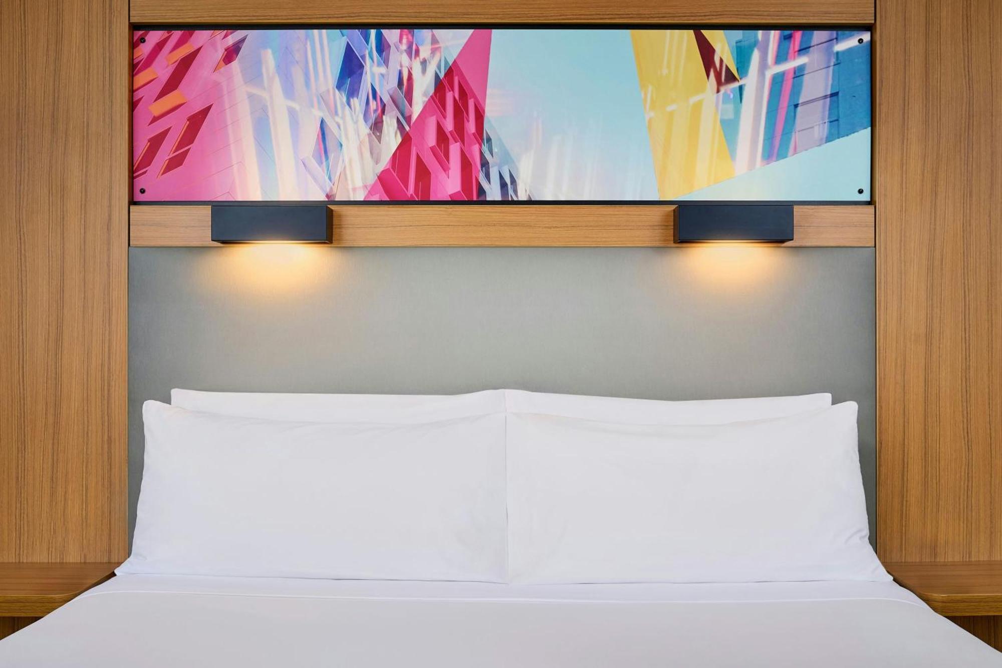 Aloft Vaughan Mills Exterior photo